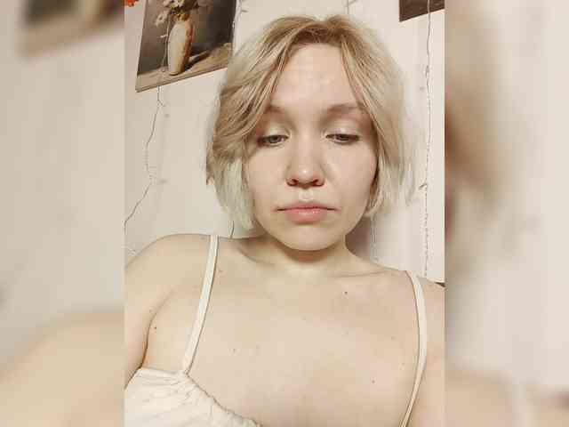 LadyAnny webcam