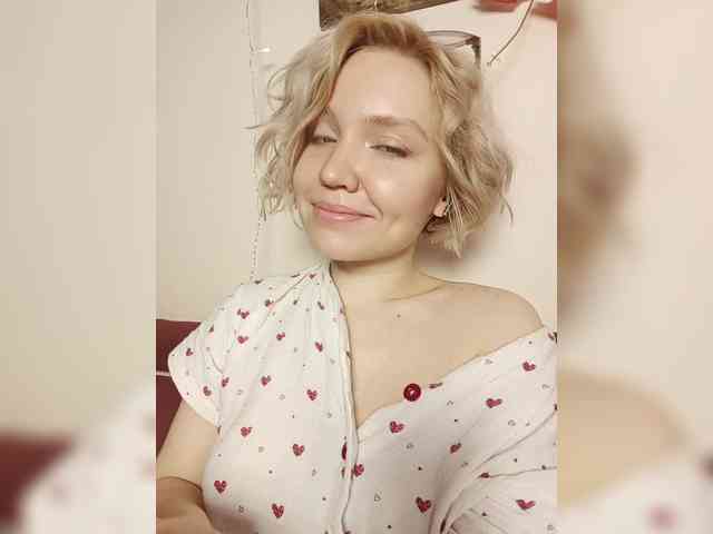 LadyAnny webcam