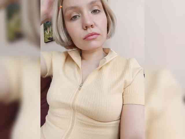 LadyAnny webcam