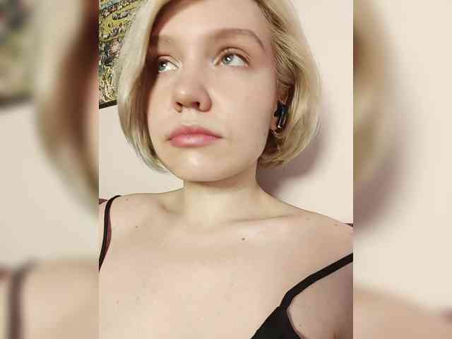 LadyAnny webcam