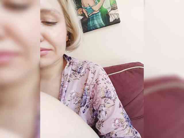 LadyAnny webcam