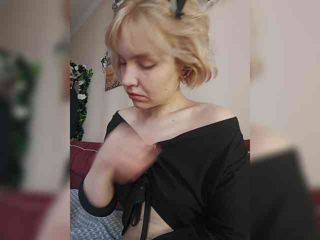 LadyAnny webcam