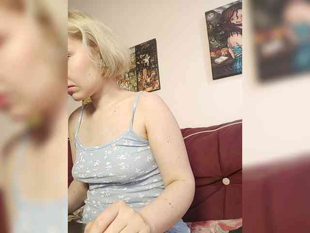 LadyAnny webcam