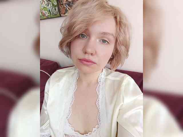 LadyAnny webcam