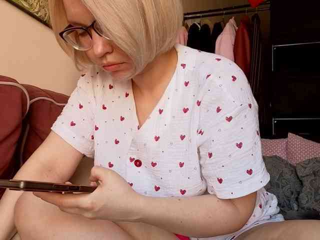 LadyAnny webcam
