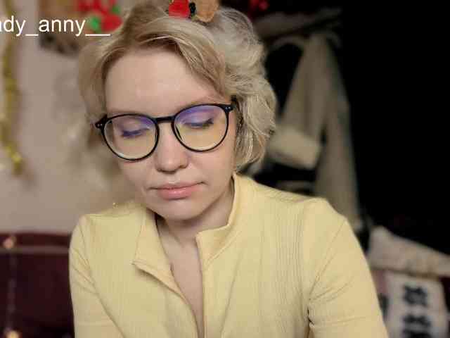 LadyAnny webcam