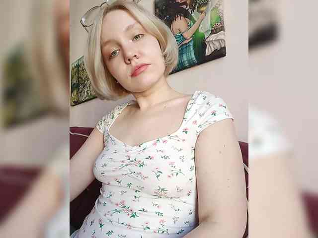 LadyAnny webcam