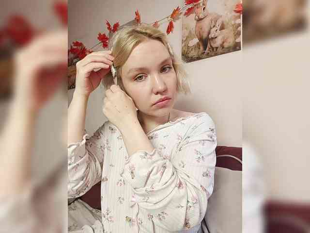 LadyAnny webcam