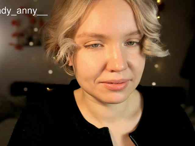 LadyAnny webcam