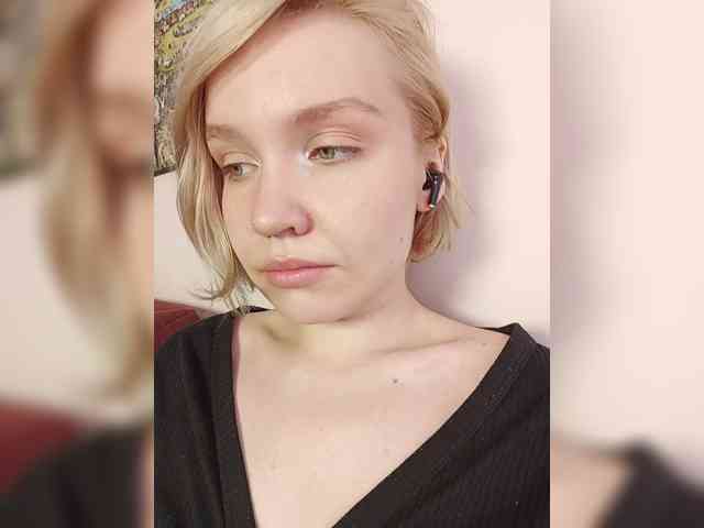 LadyAnny webcam