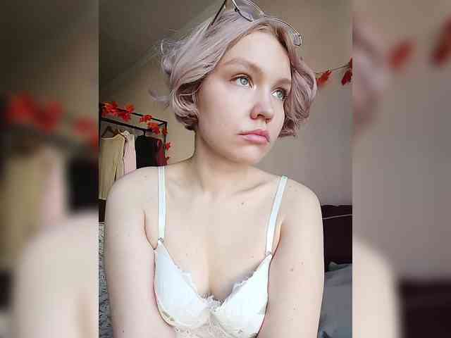 LadyAnny webcam