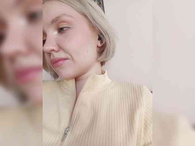 LadyAnny webcam