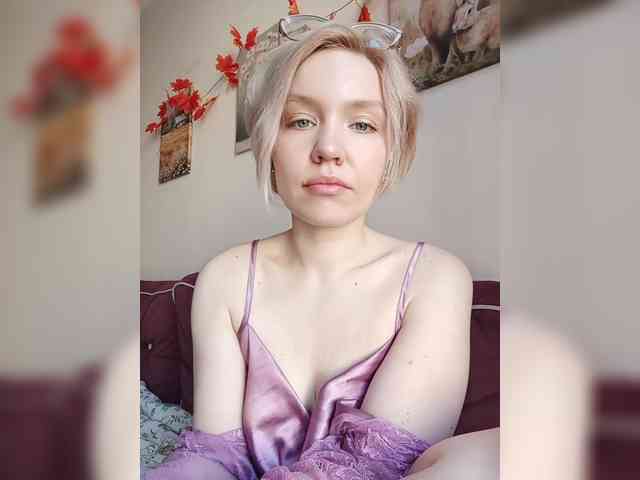 LadyAnny webcam
