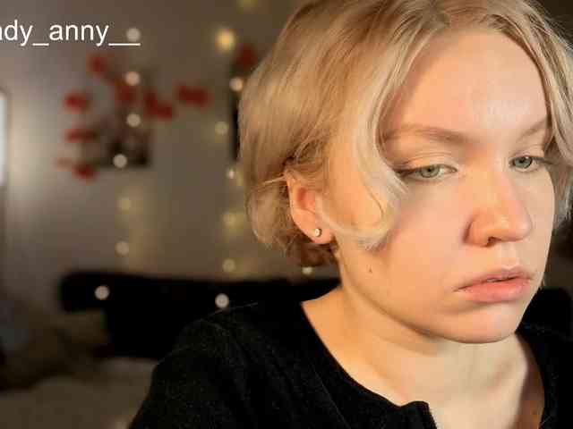 LadyAnny webcam