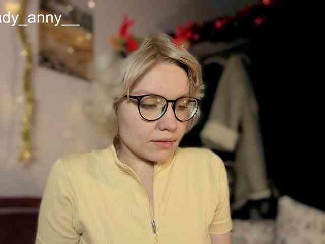 LadyAnny webcam