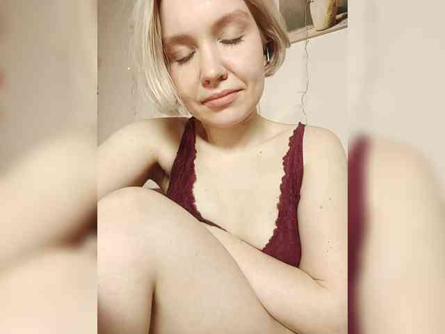 LadyAnny webcam