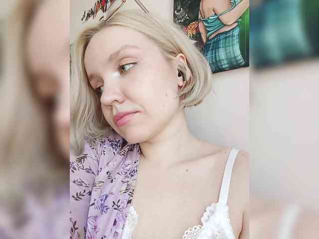 LadyAnny webcam