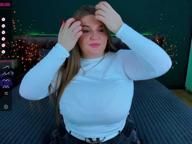 Adele-sugar's BongaCams show and profile