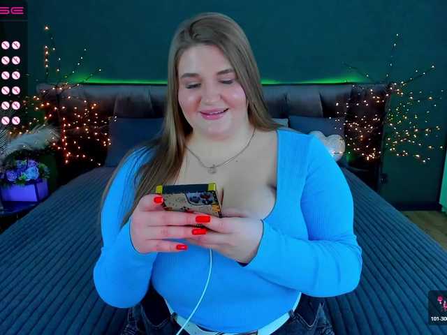 Adele-sugar's BongaCams show and profile