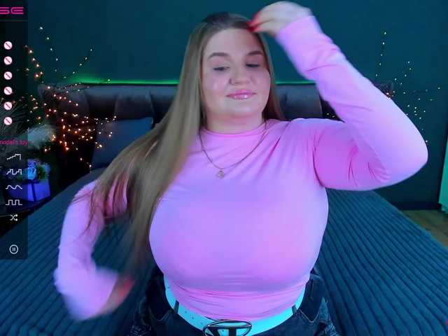 Adele-sugar's BongaCams show and profile