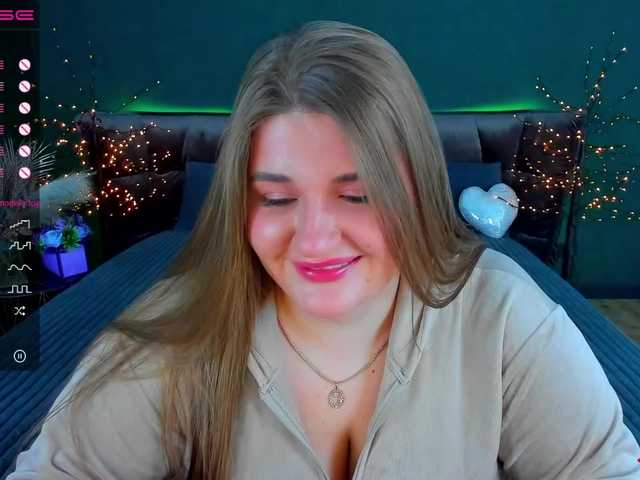 Adele-sugar's BongaCams show and profile