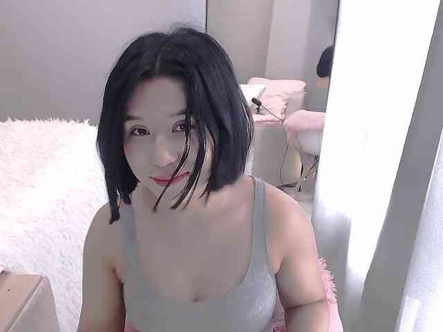 LucyLiu Live Webcam on BongaCams