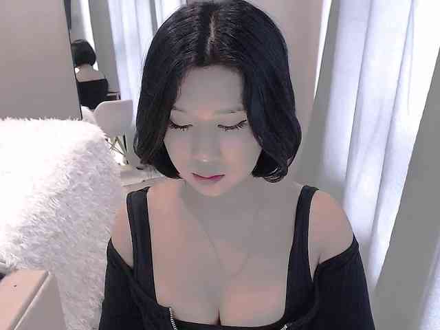 LucyLiu webcam