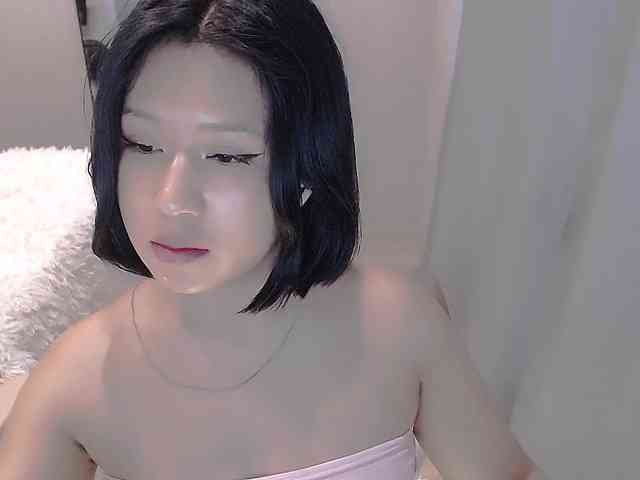 LucyLiu webcam