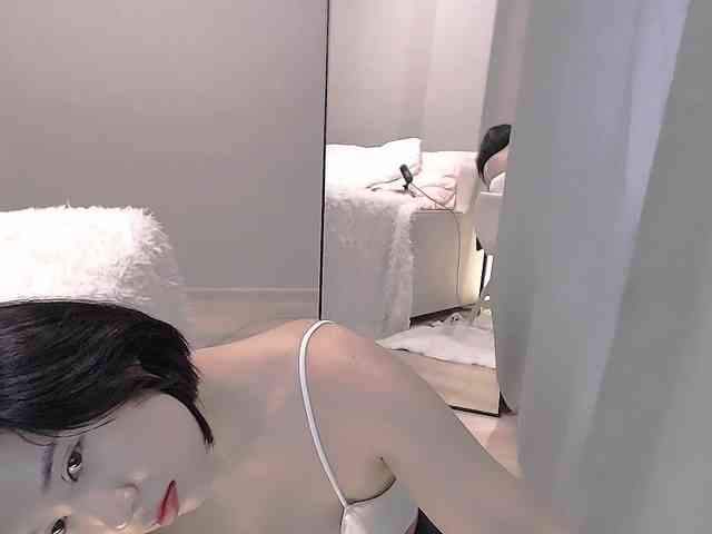 LucyLiu webcam