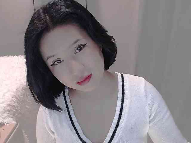 LucyLiu webcam