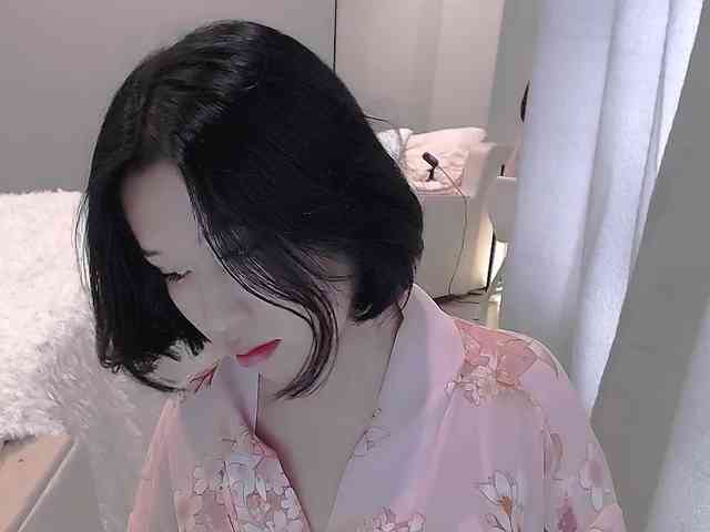 LucyLiu webcam