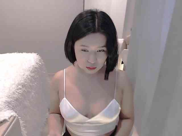 LucyLiu webcam