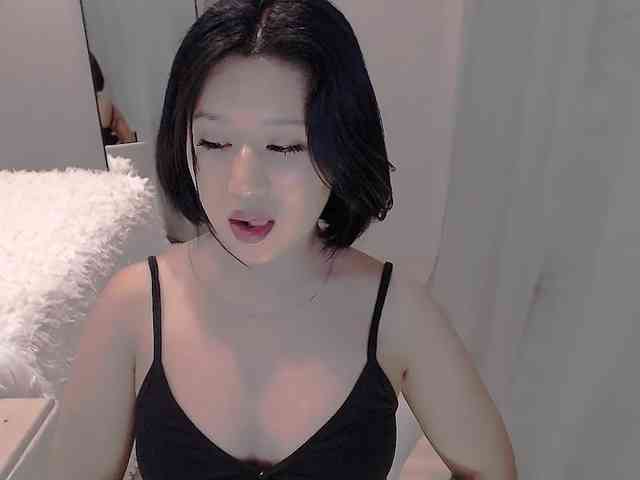 LucyLiu webcam