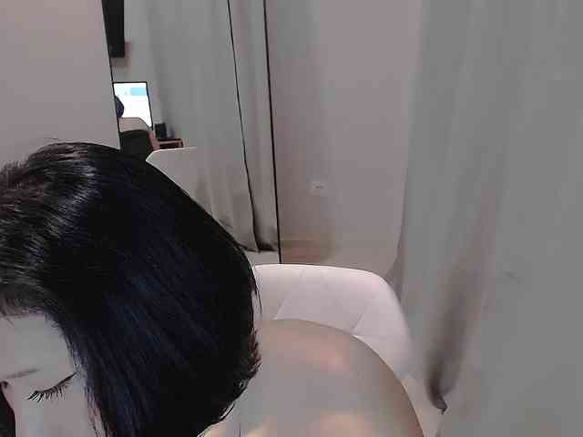 LucyLiu webcam