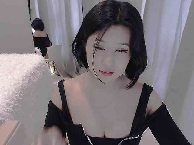 LucyLiu webcam