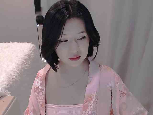 LucyLiu webcam