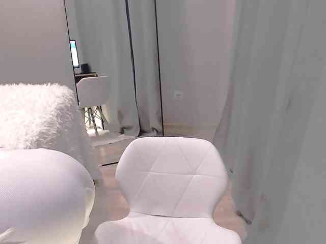 LucyLiu webcam