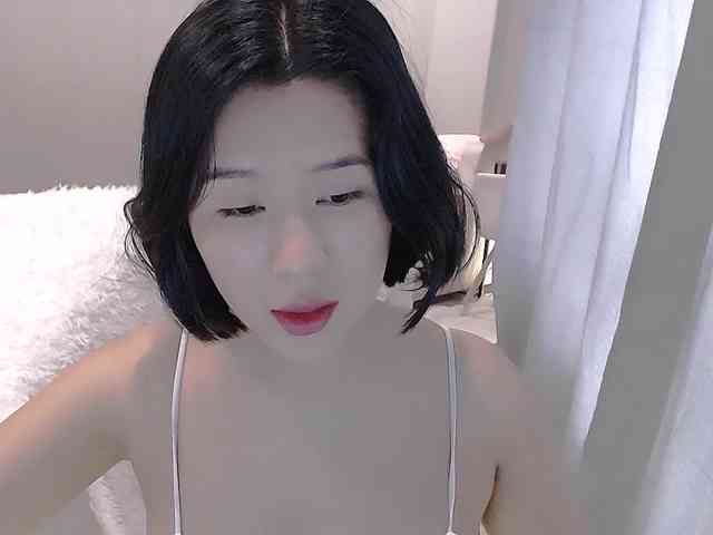 LucyLiu webcam