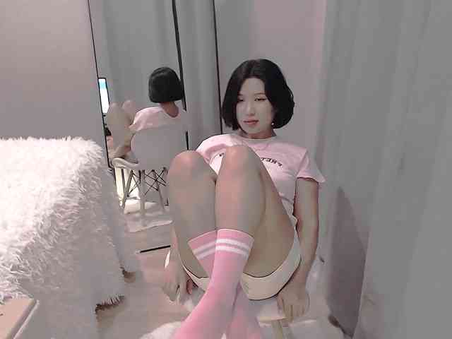 LucyLiu webcam