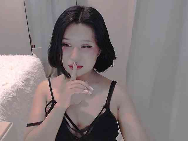 LucyLiu webcam