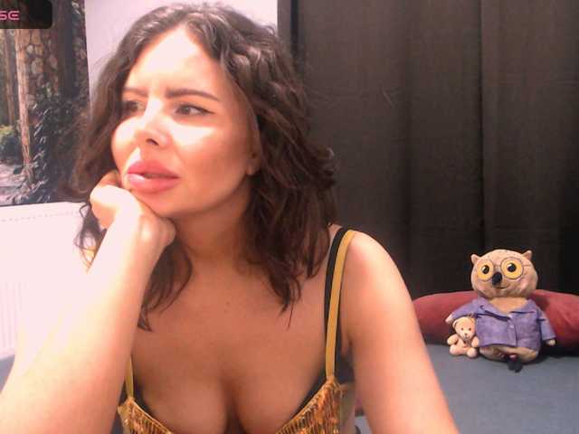 sofialiuba's BongaCams show and profile