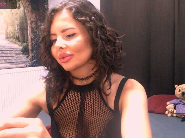 sofialiuba's BongaCams show and profile