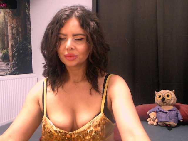 sofialiuba's BongaCams show and profile