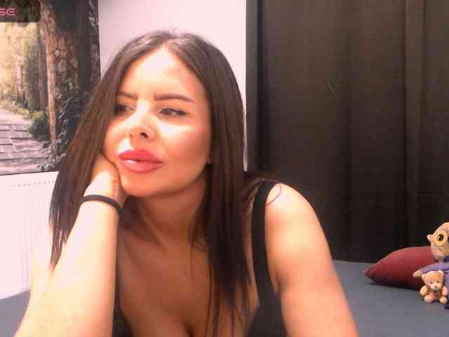 sofialiuba Live Webcam on BongaCams