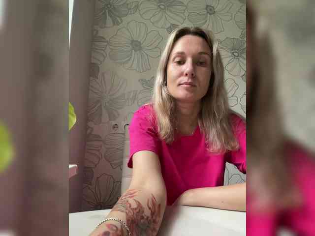 kykyshe4ka Live Webcam on BongaCams
