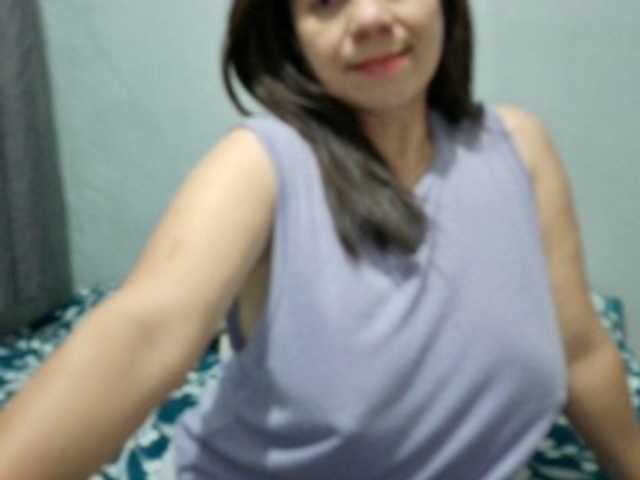 Scarletteb's BongaCams show and profile