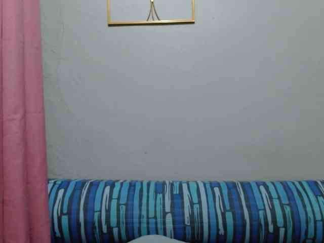 Scarletteb webcam