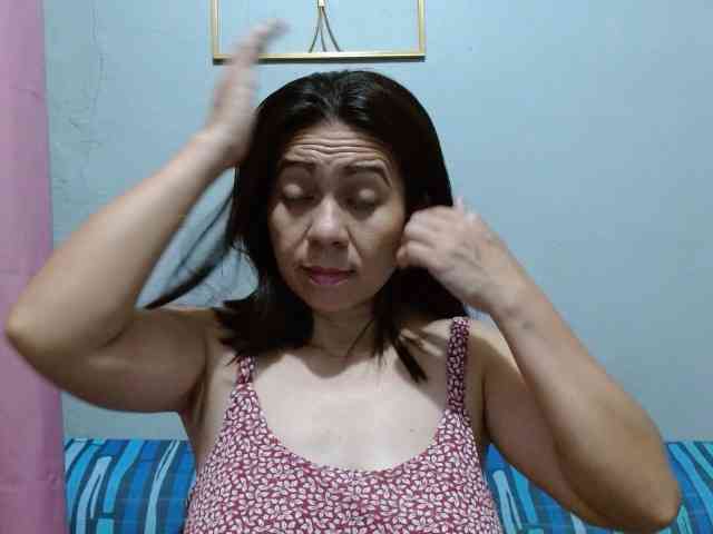 Scarletteb webcam