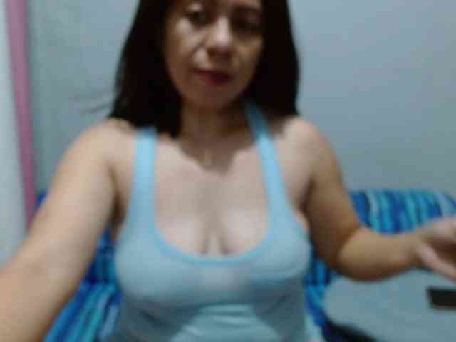 Scarletteb webcam