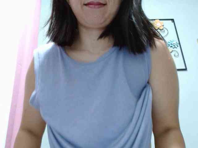 Scarletteb webcam